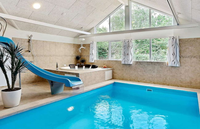 Pet Friendly Holiday Home in Dronningmølle near Sea - Foto 4