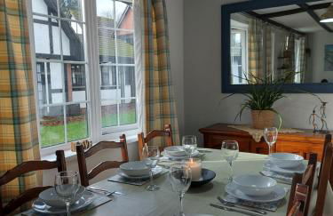 3.9. Tudor Court - Foto 8