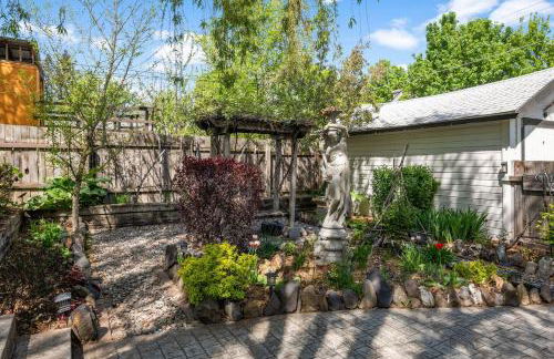 NEW! Updated South Hill Craftsman Sleeps 12! - Foto 35