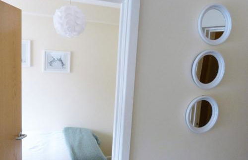 The Sawmills, Carlisle - Spacious 4 Bedroom Family House - Free WiFi - & Parking - Walk to Carlisle Castle - Foto 41