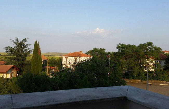 Immaculate Studio Apartment in Aleksandrovo - Photo 15