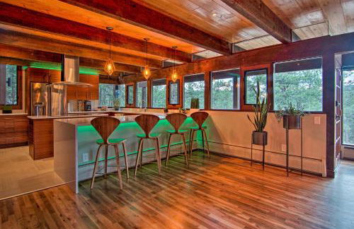 Chic Boulder Mountain Home with Hot Tub and Views - Foto 7