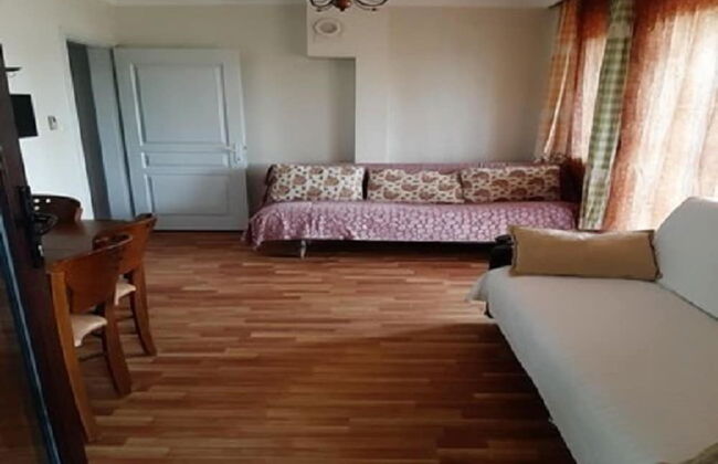 Moonhouse Apartments - Photo 5