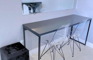 Apartamento Completo Business Comfort Home Office,Ar condicionado Quente e Frio, Estação de Trabalho, perto dos principais locais de eventos da zona sul, WiFi 500MB - Foto 7