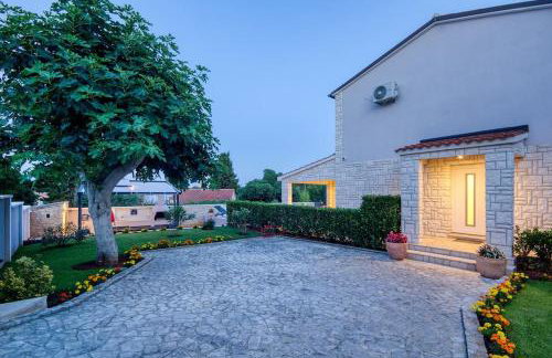 House Breeze - Premantura, 4 bedroom house with pool, jacuzzi, sauna and gaming room - Foto 55