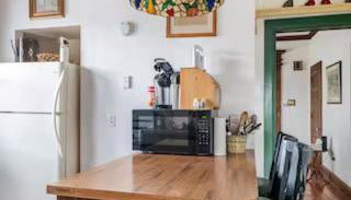 Cozy Cape Cod Bungalow King Queen WD Full Kitchen Wifi Desk - Foto 5, minibar