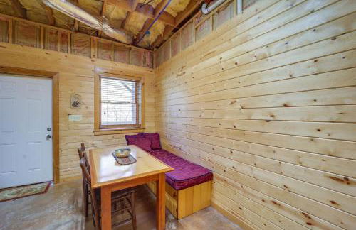 8 Mi to Appalachian Ski! Mtn-View Gem on 22 Acres - Foto 22