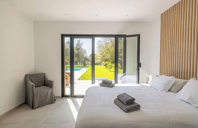 Modern Villa With Heated Pool and Garden - Foto 7