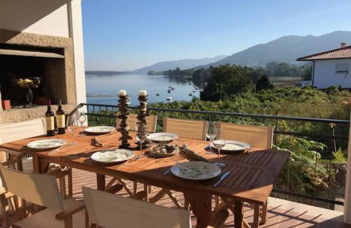 Swedish House - Photo 1