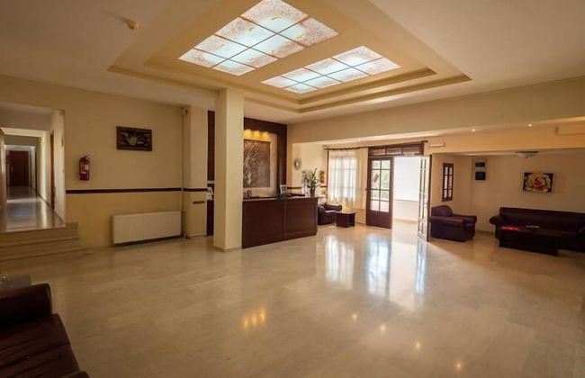 Hotel Makedonia - Photo 3