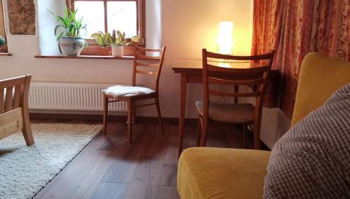 Charmantes Zimmer mit Bad im Stadtzentrum - Photo 3