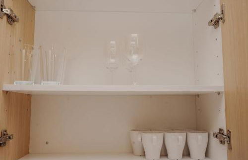 River North Private Balcony With In and Out Parking - Foto 27