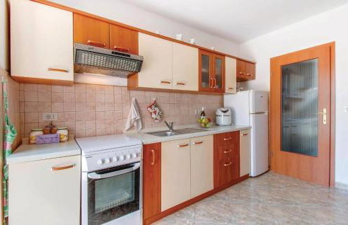 Three-Bedroom Holiday Home In Dragozetici - Foto 15