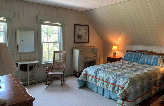 Geary House at Fifield Point - Photo 5