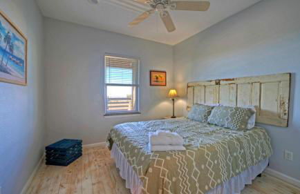 Sleeps 26 2 Homes w/ Waterfront Pool + Boat Dock Laguna Village Escape - Foto 124