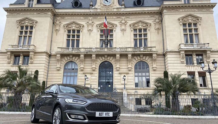 Traslado privado entre Lourdes Tarbes y el aeropuerto. - Foto 1