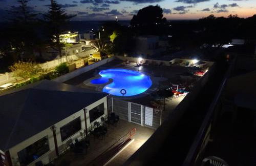 Apartment with terrace and pool by the sea - Foto 18