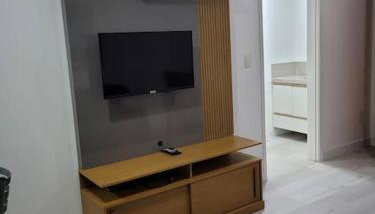 Flat recém-reformado e bem localizado - Foto 5