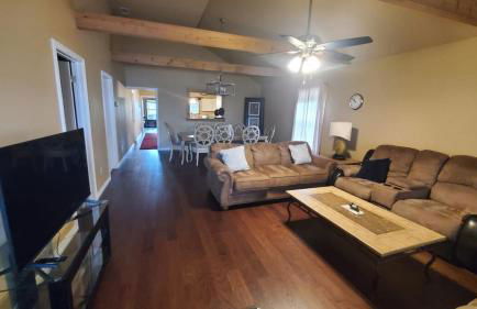 Lodge One with Scenic View - Foto 12