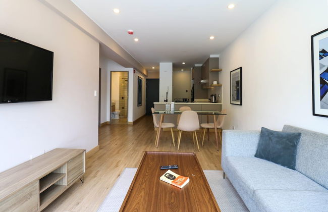 w Elegant 2BR in Barranco - Photo 13