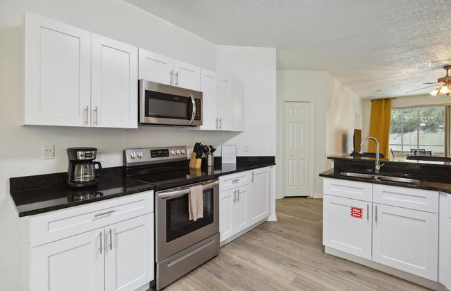 5/4 Pool Home Located in Sunset Ridge Community! - Foto 4