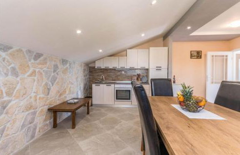 6 Bedroom Lovely Home In Ceranje Gornje - Foto 22