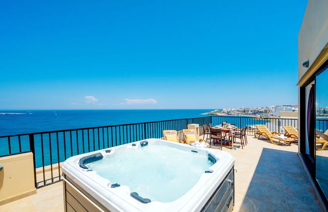 Islet Seafront Penthouse with Hot tub - Foto 29