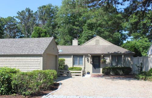 Exceptional New Seabury Mews Property - Photo 1