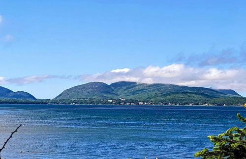 Oceanfront Cottage with Fire Pit & Direct Water Access Near Acadia National Park in Hancock, Maine - Foto 44