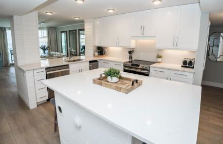 Total Remodel - 3BR-3BA Corner Beachfront - Winter Snowbirds Welcome! - Foto 34