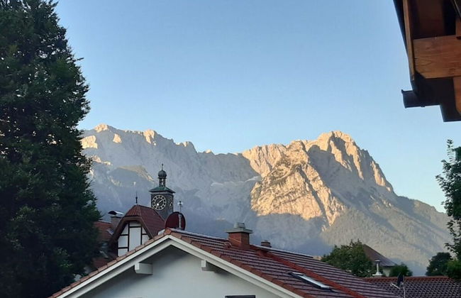 Pleasant Holiday Home With View - Foto 18