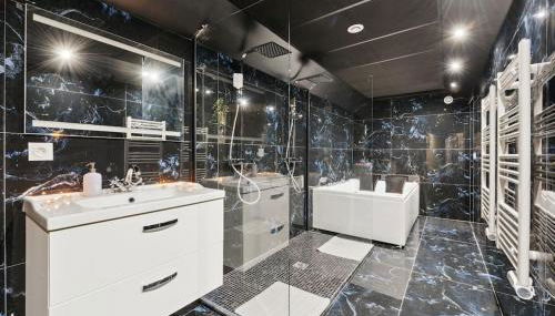 Love Room - Suite avec jacuzzi et sauna privatif - Foto 4