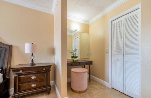 Renovated 3BR Dog Friendly Pond View W/D - Foto 68