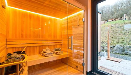 Modernes, ökologisches Design Ferienhaus in der Eifel Vulkaneifel I 2 Schlafzimmer, Sauna, Yoga & Kaminofen, schnelles WLAN & Arbeitsplatz - Foto 2