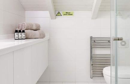 Contemporary Maisonette with Sea View Roof Terrace - Foto 39