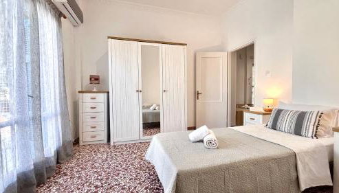 Elina's Rooms - Foto 3, towels, wardrobe