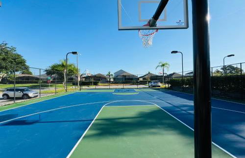 The Orlando Hideaway Family Townhome Steps from Disney 3BR 3BA - Photo 49