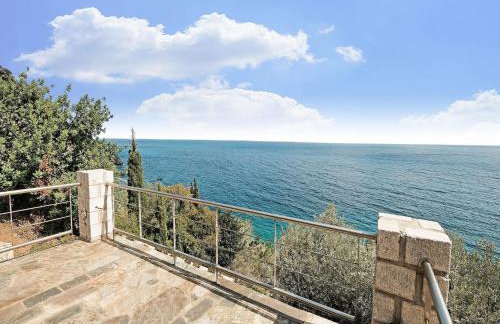 Villa by Kissakas Beach with Stunning Sea Views - Foto 11