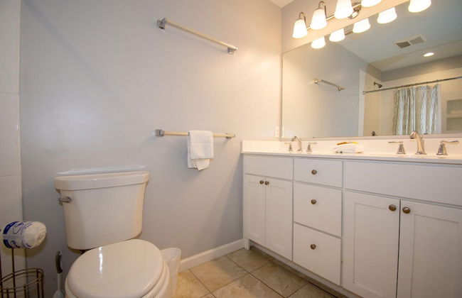 5bd, 3Ba Home Sleeps 14 Comfortably, Close to the Beach and Club Amenities - Photo 22