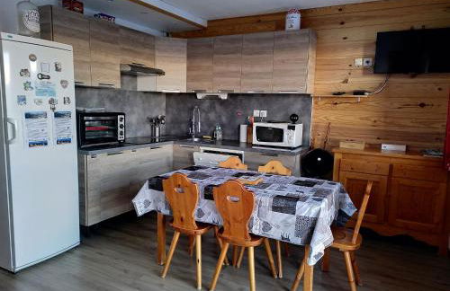 Appartement 2 Chbres Calme Vue vallée 500m des pistes - Foto 1