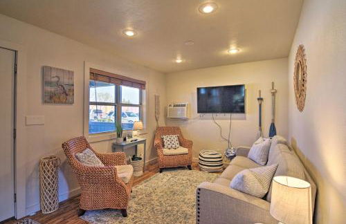 Resort Cabin with Nearby Pool and Lake Access! - Foto 6