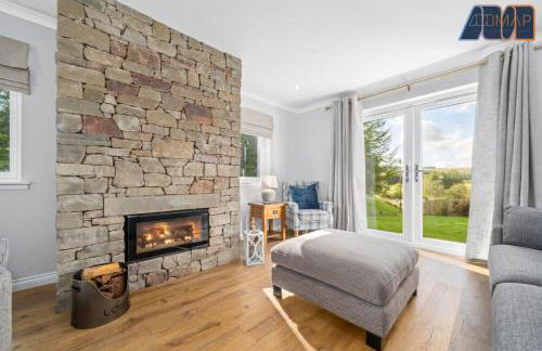 Large Family Home with Hot Tub or Jacuzzi, Log Burner - Foto 16