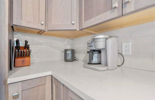 34- Stunning-Newly Remodeled - Foto 27