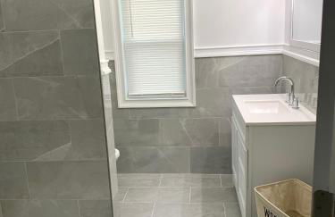 Large-Group Ready 8BR Home Near Niagara Falls & Casino - Foto 7