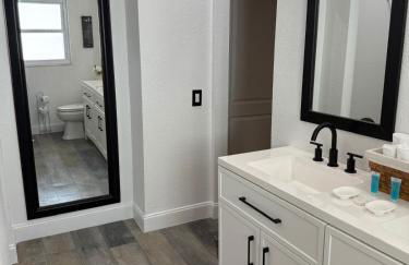 5 BR home with pool and outdoor fun - Foto 18