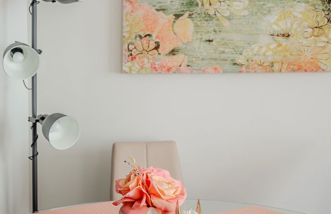 Modern Apartments in North York - Photo 71