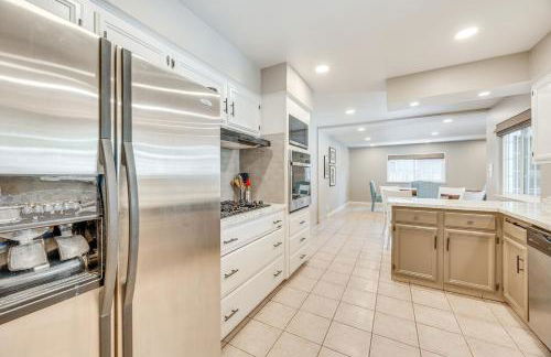 Shop, Hike and Explore Fresno Home with Private Pool! - Foto 13