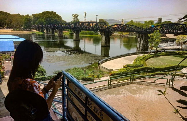 Excursão ao mercado flutuante de Damuan Saduak e ao rio Kwai - Foto 1