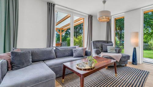 Haus am Seeufer mit Badestelle in 200m, große Sonnenterrasse, umzäunter Garten, Hunde willkommen - Foto 2, furniture