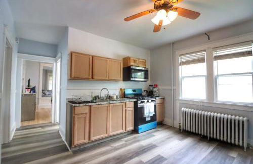 Cozy two bedroom home close to everything - Foto 12